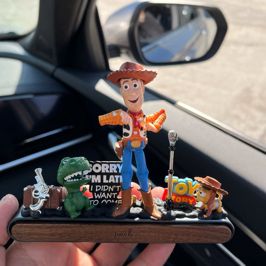 Toy-style dashboard ornament with hidden magnetic parking plate and gift box – Cowboy, Cowgirl, Space Hero