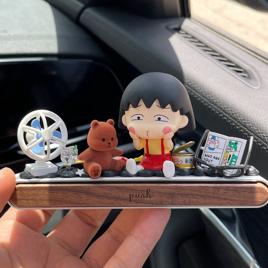 POP MART Chibi Maruko-chan car ornament with gift box and hidden parking number plate